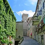 Pereti By Interhome Nyaraló Roccatederighi